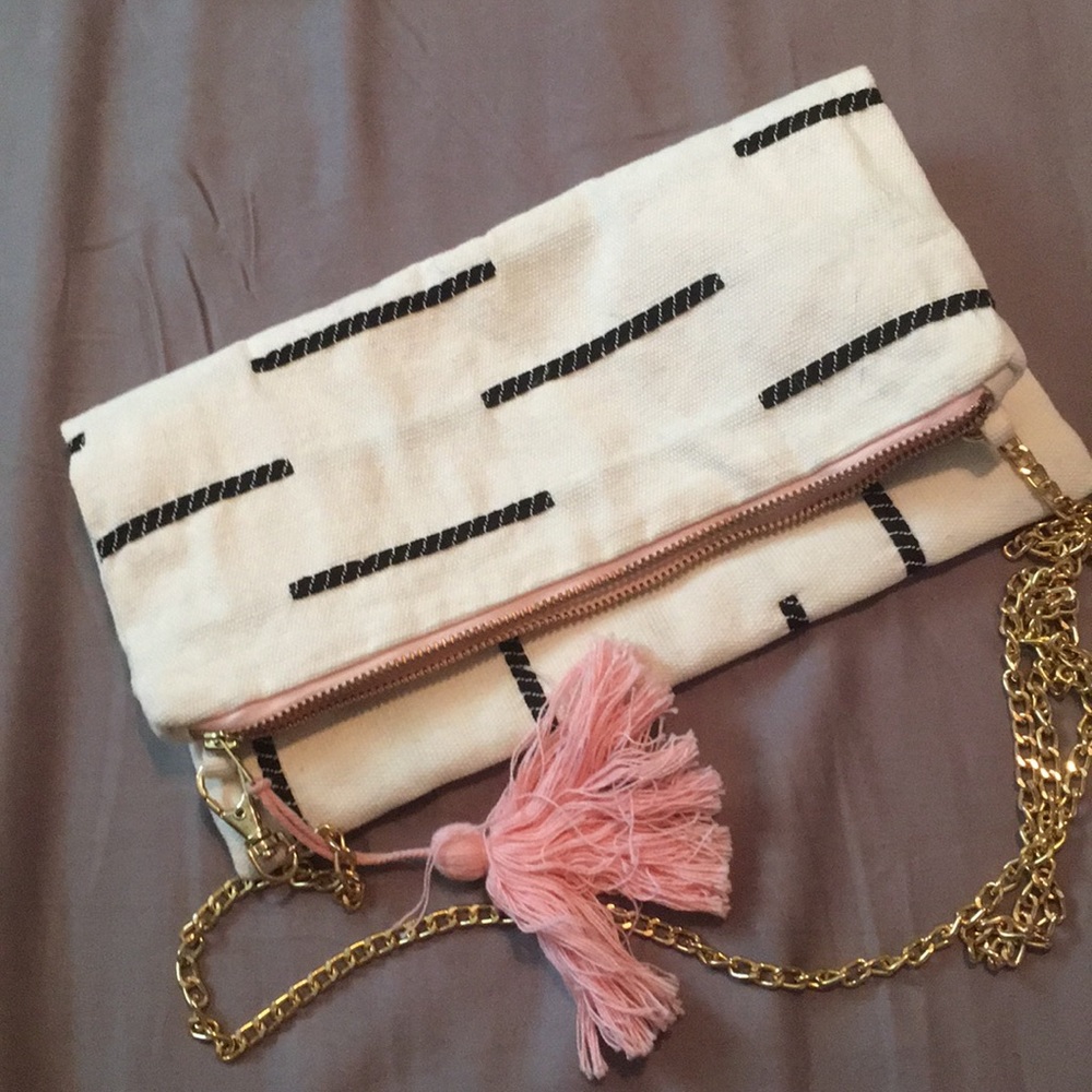 Tribe alive clutch